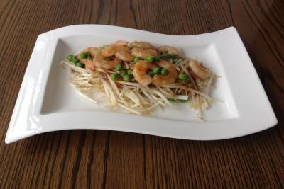 King Prawn on Beansprouts with Oyster Sauce